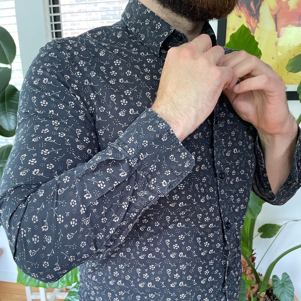 Black and brown floral print